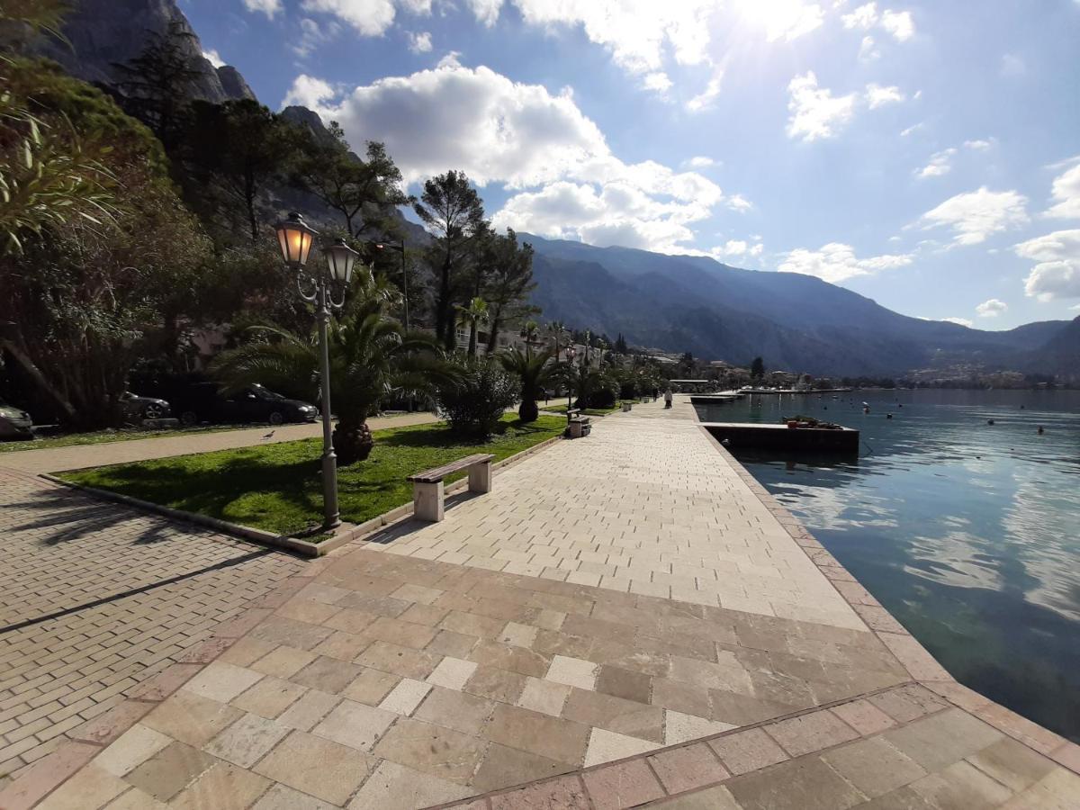 Maritimo Di Cattaro****Lux Apartment With Garage Luaran gambar
